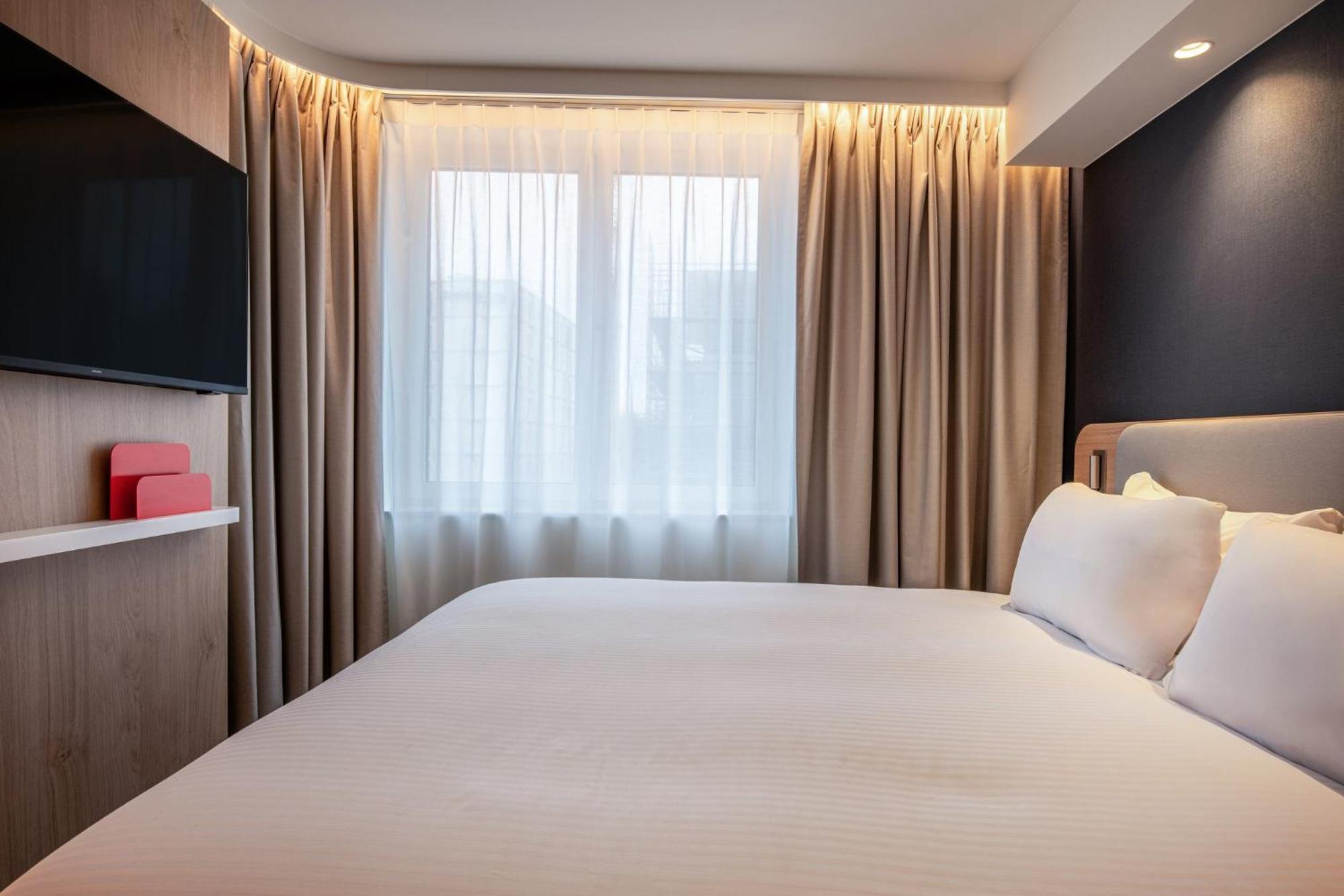 Holiday Inn Express & Suites Ghent By Ihg Екстериор снимка