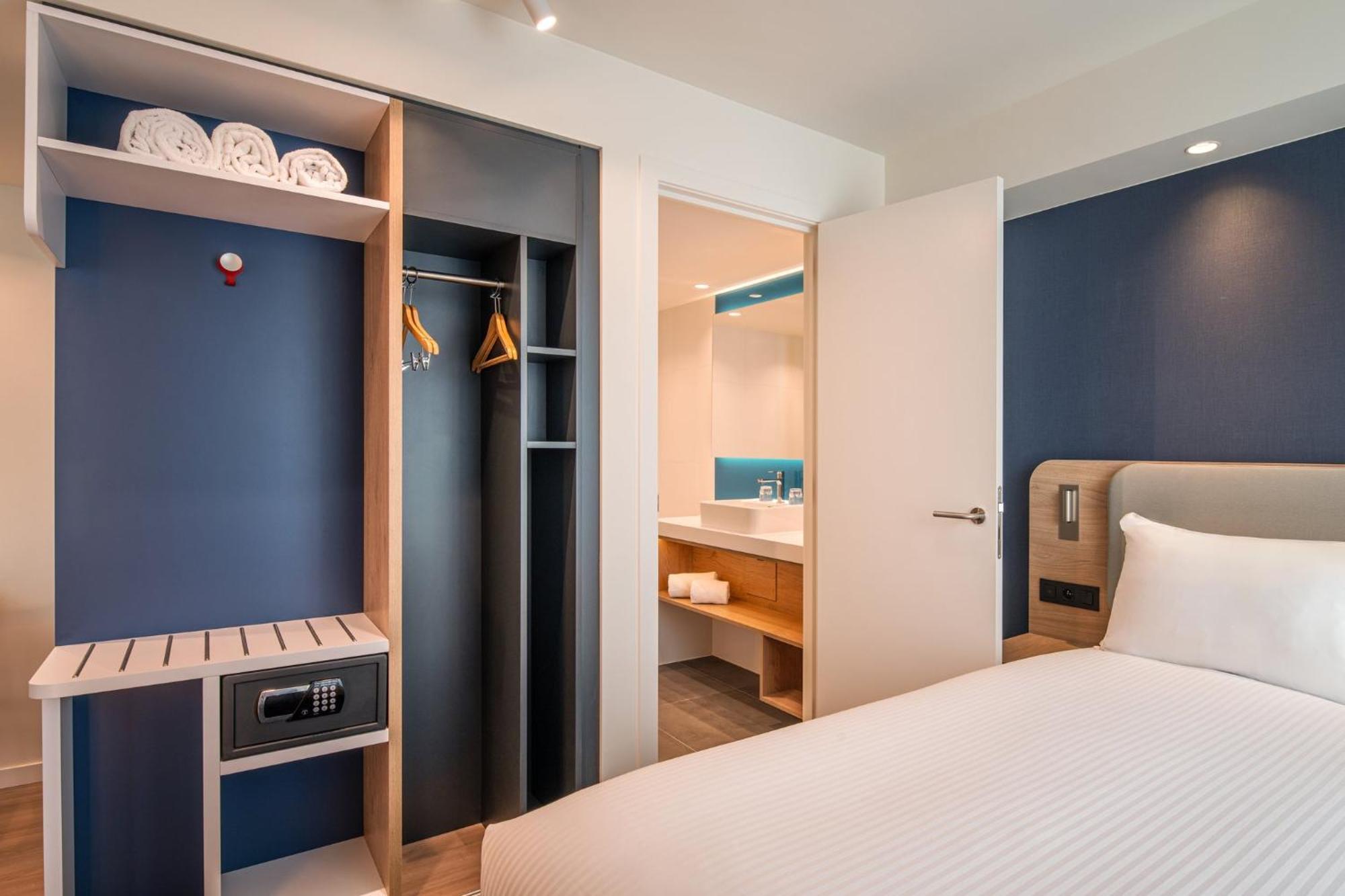 Holiday Inn Express & Suites Ghent By Ihg Екстериор снимка