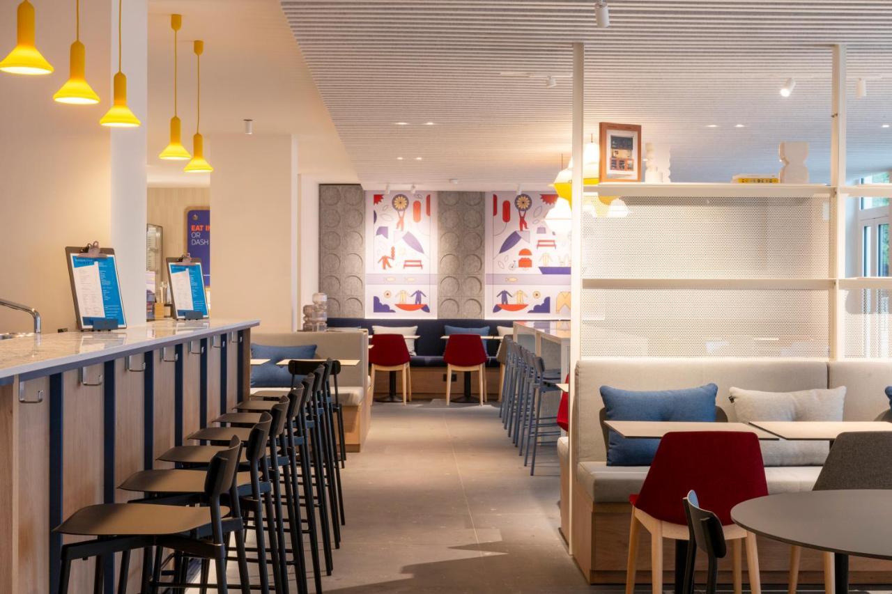 Holiday Inn Express & Suites Ghent By Ihg Екстериор снимка